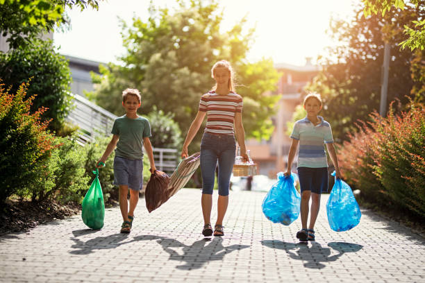 Best Yard Cleanup Services  in Newhall, IA
